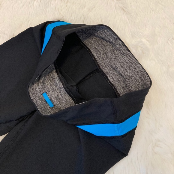 Lululemon Black Turquoise Inspire Crop Leggings 6 - Picture 3 of 8